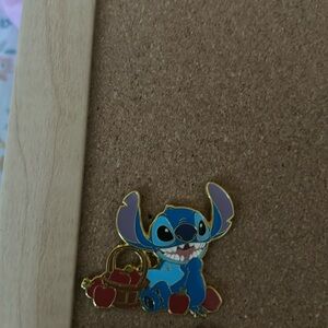 Stitch Disney pin Chase pin